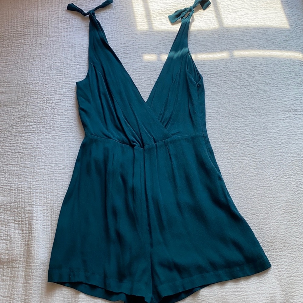 URBAN OUTFITTERS turquoise romper SIZE 2